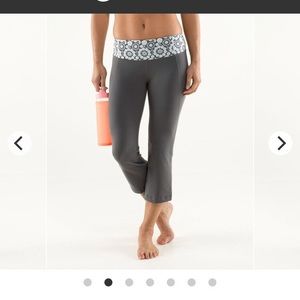 Lululemon Gather & Crow Crop